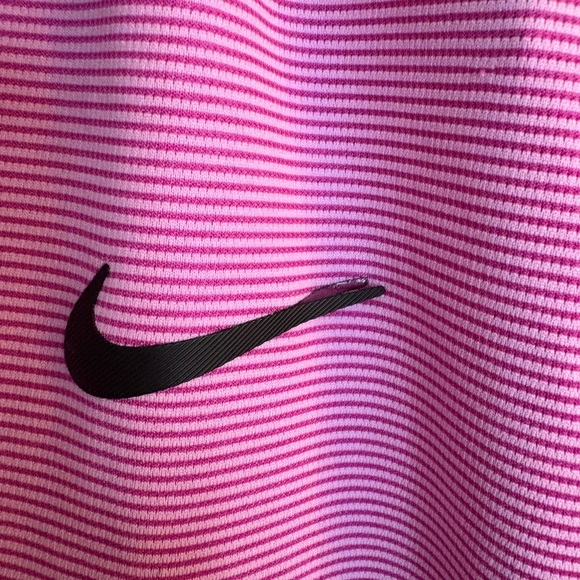 Men's Nike Aeroreact Victory Golf Polo Magenta Size medium - Picture 6 of 8